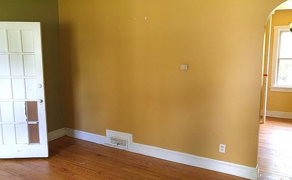 5th image of 3804 Plymouth Dr