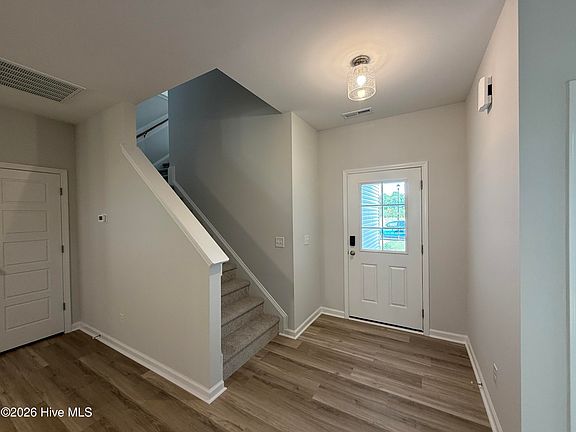 2nd image of 101 Crossvine Street