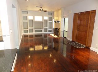 4111 Raynolds Ave, Miami, FL 33133