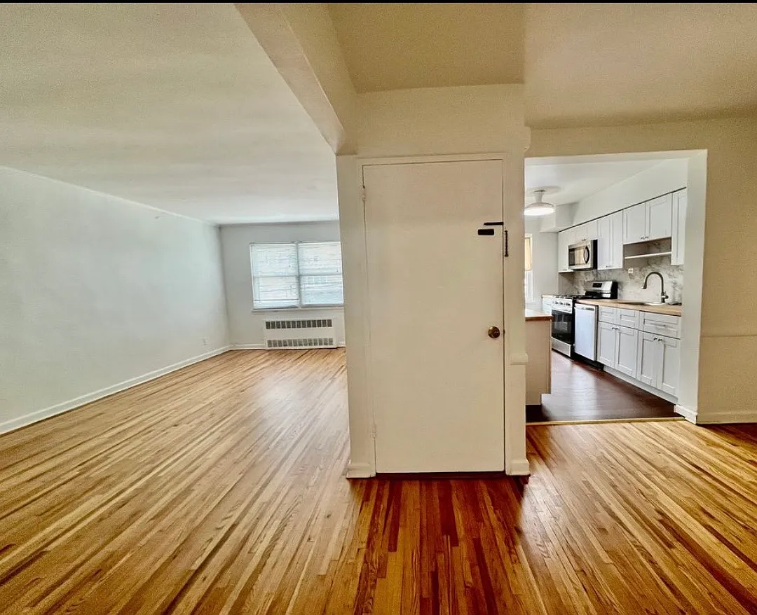Building Photo - 31-14 71st St #2
