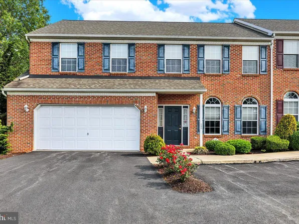 203 Barrington Dr, Reading, PA 19607