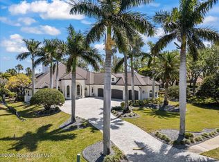 200 Lansing Island Dr, Indian Harbour Beach, FL 32937