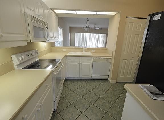 5th image of 414 Laurel Lake Dr Unit 101