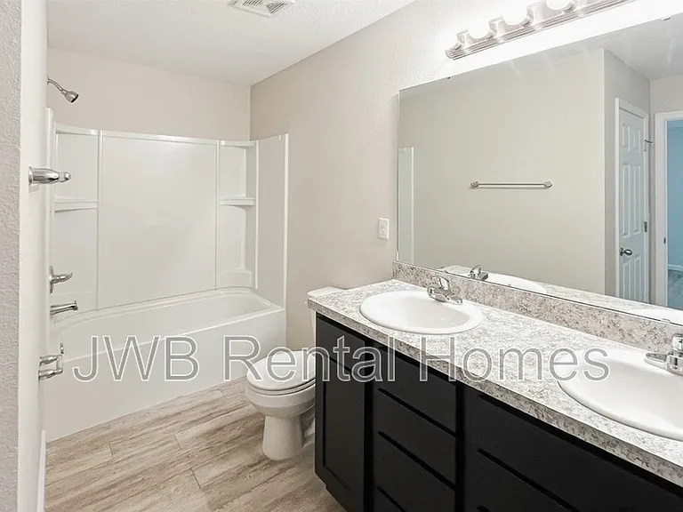 1209 Ellis Rd S — Photo 18