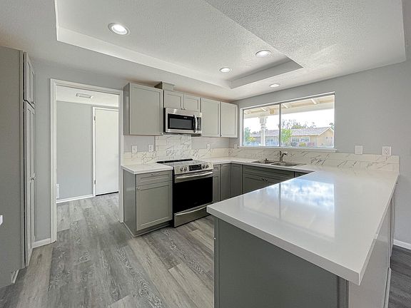 4th image of 42928 Cinema Ave