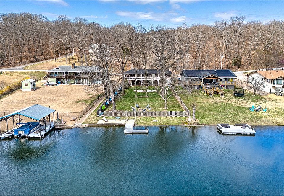 1st image of 85 Lancaster Dr