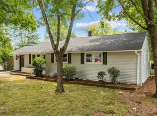 2824 Hermitage Dr, Winston Salem, NC 27103