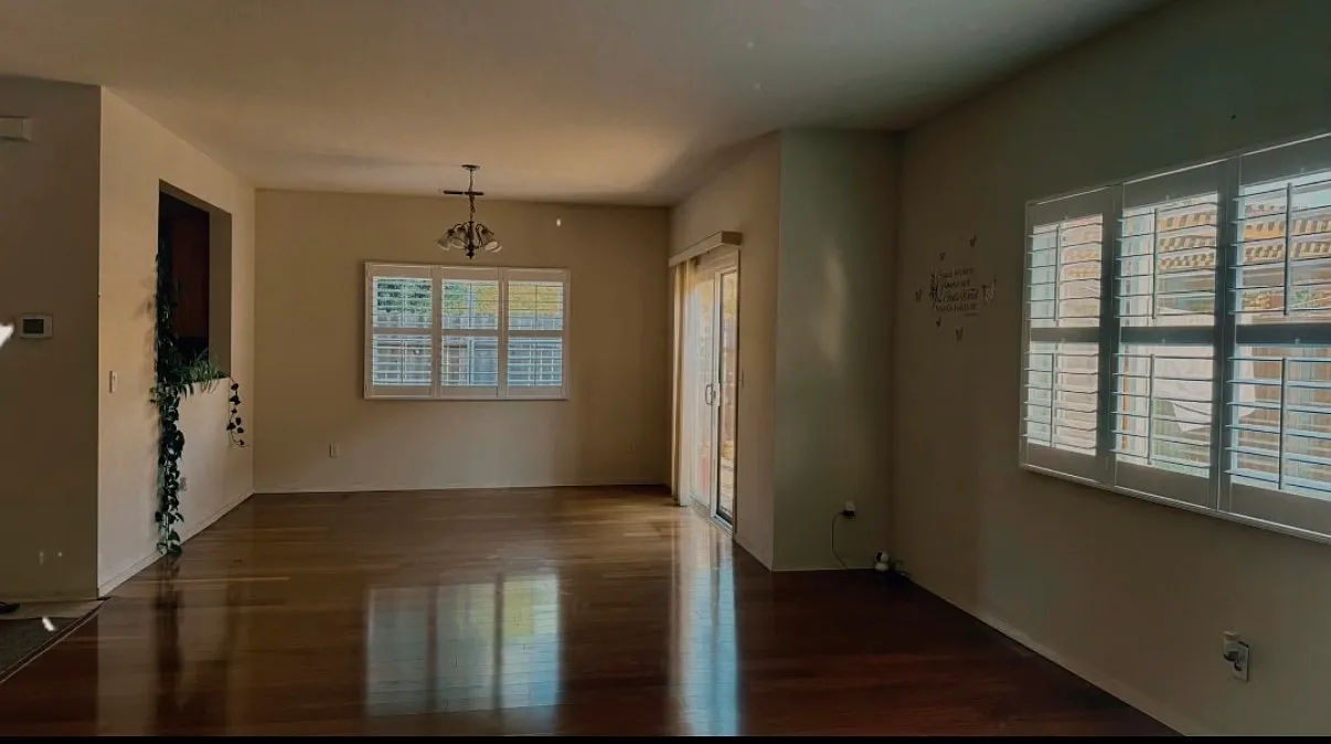 3 bed, 2.5 bath, 1834 sqft, $3,000 — Photo 2