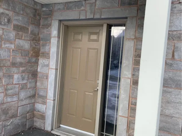 163 Transom Dr, Halifax, NS B3M 4T6