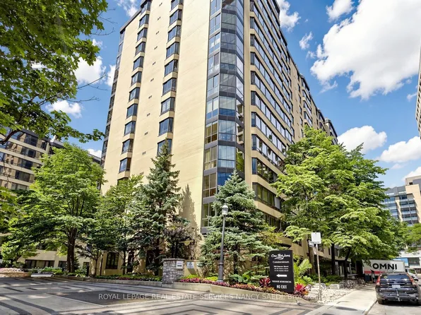 211 Saint Patrick St #Penthouse 6, Toronto, ON M5T 2Y9