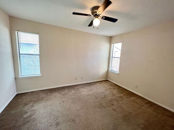5th image of 810 Station St #3