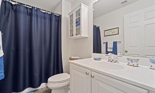 Full bathroom
