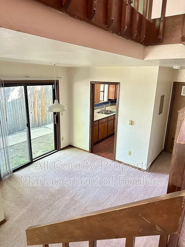 2 bed, 1.5 bath, 900 sqft, $2,200 — Photo 4