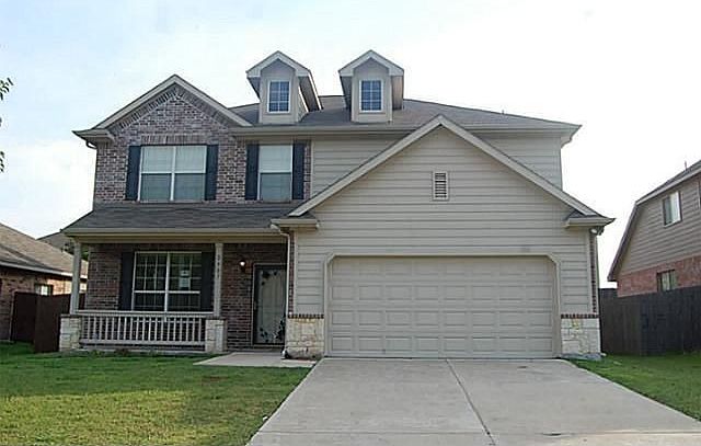 1st image of 2907 Castlebend Dr