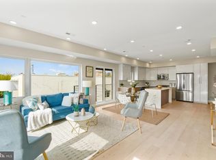 812 18th St NE #PENTHOUSE 9, Washington, DC 20002