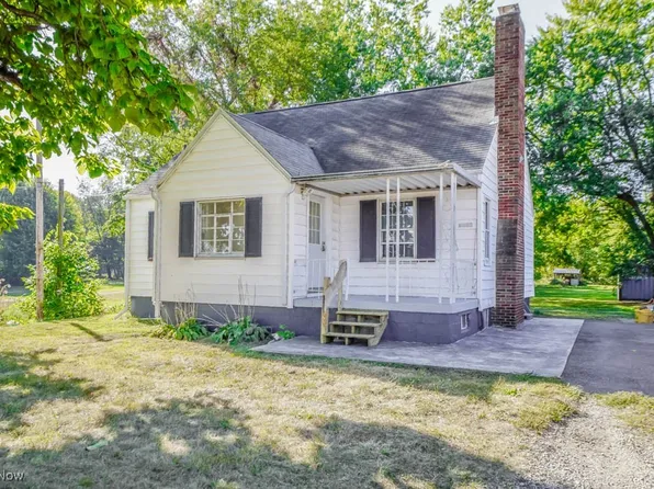 8202 Navarre Rd SW, Massillon, OH 44646