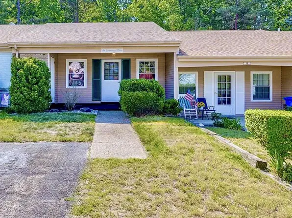 10 Gramercy Pl, Southampton, NJ 08088