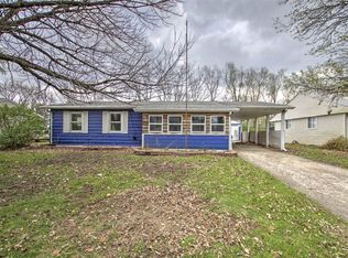 54 Whippoorwill Dr, Decatur, IL 62526