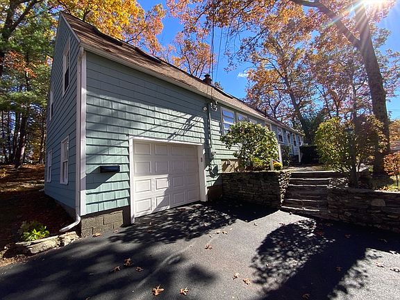 3rd image of 39 Harvard Ave