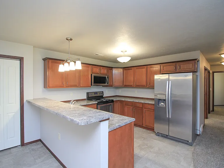 281 Vernon Dr #4 — Photo 8