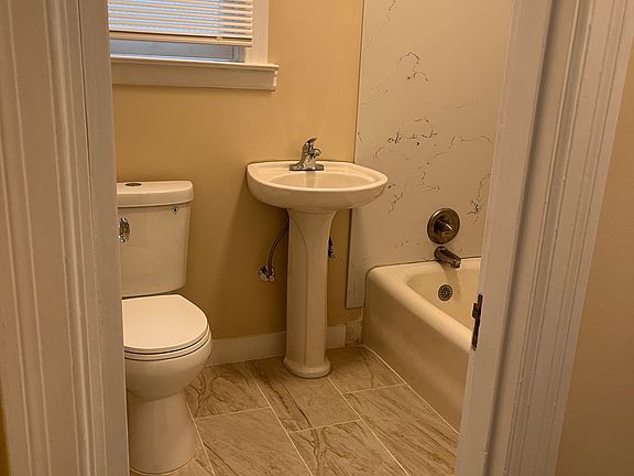 5th image of 2136 California St APT 17