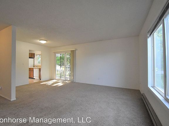 4th image of 515 S 15th Ave #B