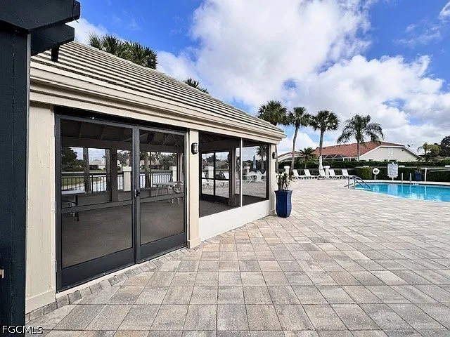 2 bed, 2.0 bath, 1543 sqft, $1,795 — Photo 3
