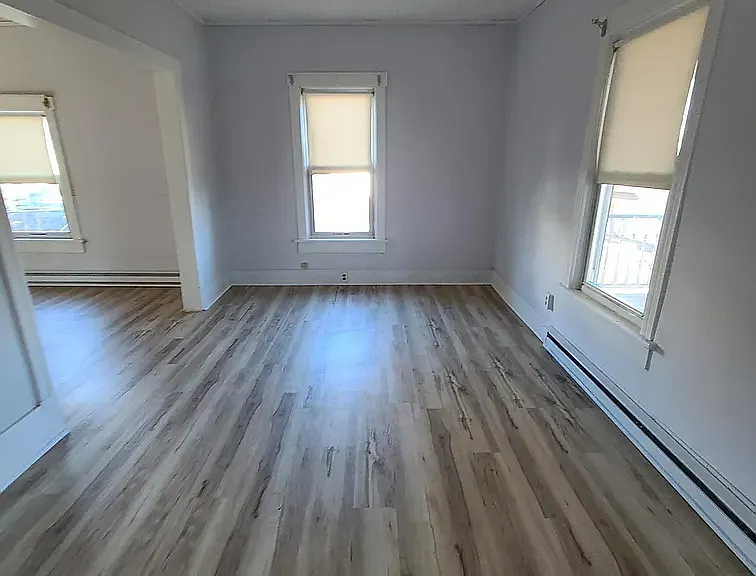26 Clinton St — Photo 10