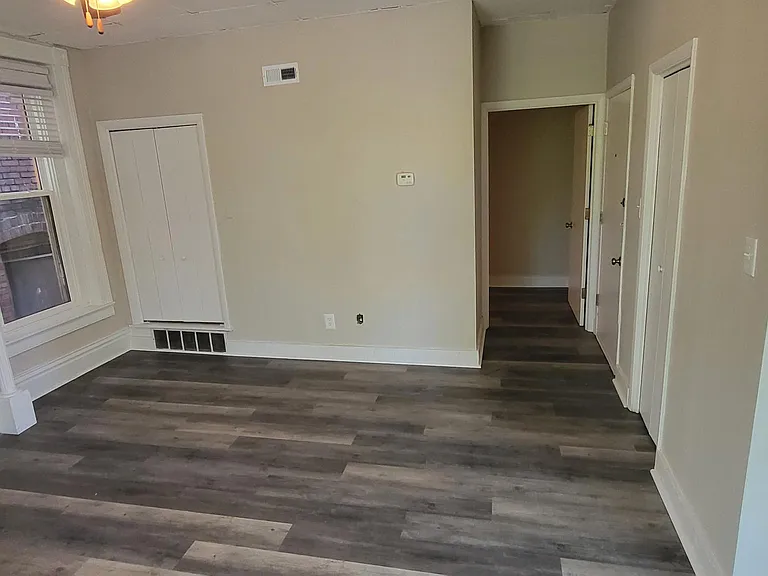 1600 S 3rd St #3 — Photo 2