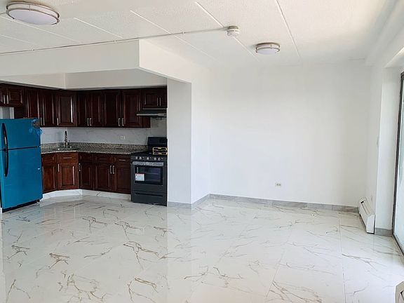 5th image of 9229 Queens Blvd APT 14C