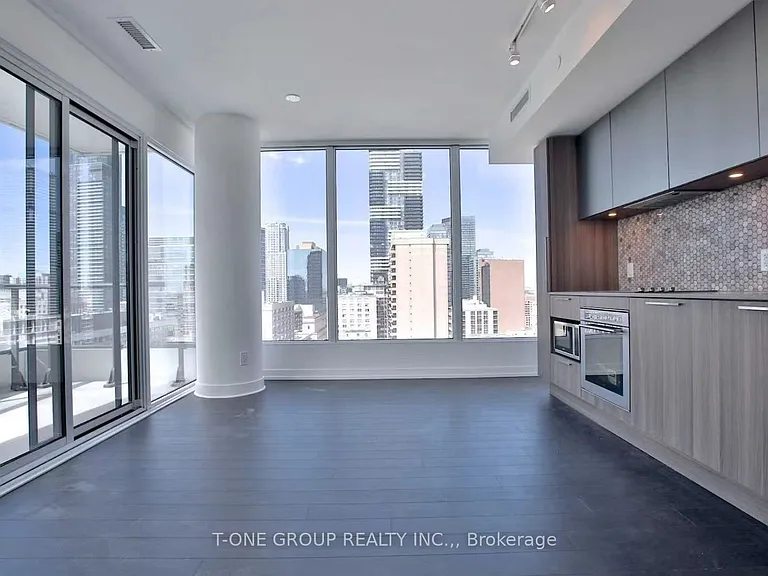 85 Wood St #3003 — Photo 1