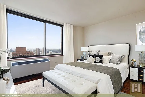 Sold by Halstead Real Estate | media 5