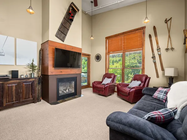 834 McKinley Ave #408, Kellogg, ID 83837