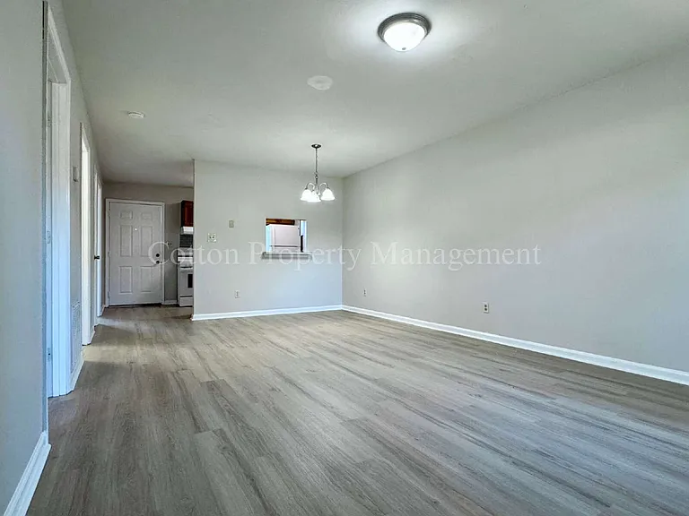 315 S Dudley St #13 — Photo 17