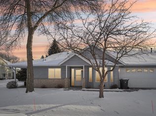 665 Belland Ave, Vadnais Heights, MN 55127