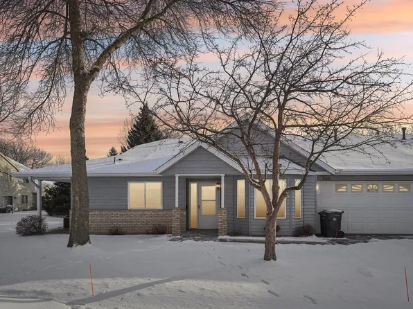 665 Belland Ave, Vadnais Heights, MN 55127