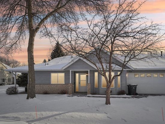 665 Belland Ave, Vadnais Heights, MN 55127