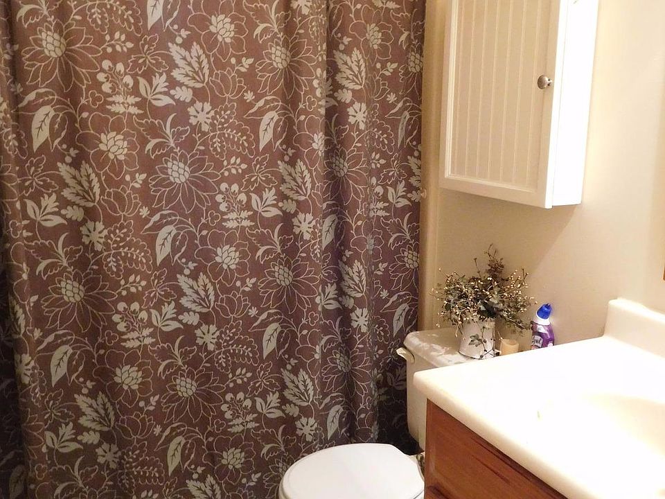 1st image of 2 Jonquil Ct
