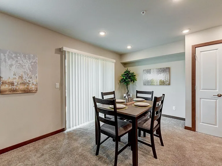 Silver Creek Apartment Homes — Photo 9