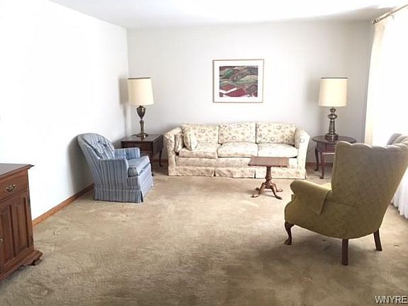 3rd image of 118 Lydia Ln