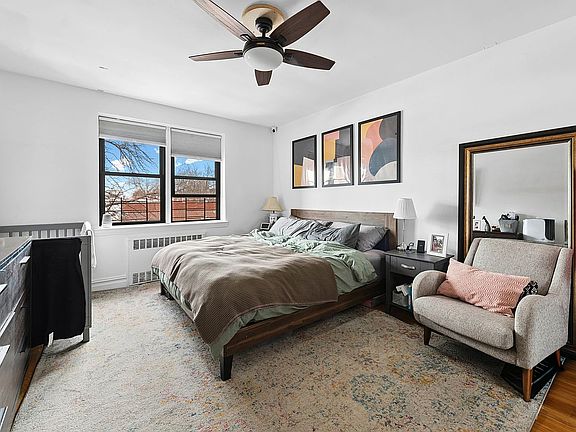 3rd image of 138 71st St APT D1