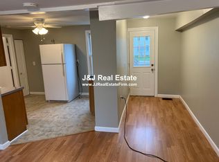 31 High St APT 1R, Southbridge, MA 01550