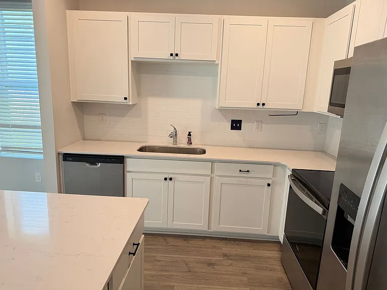 1407 Walker Way — Photo 5