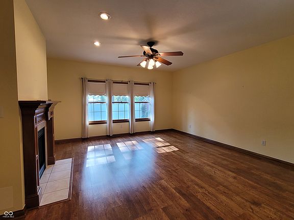 4th image of 1212 N Jason Ln
