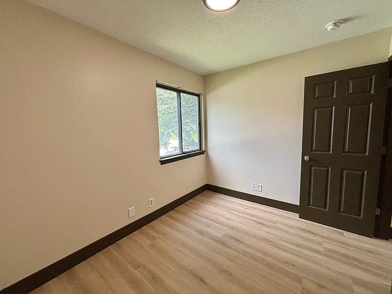 Breckenridge Davenport Apartments — Photo 129