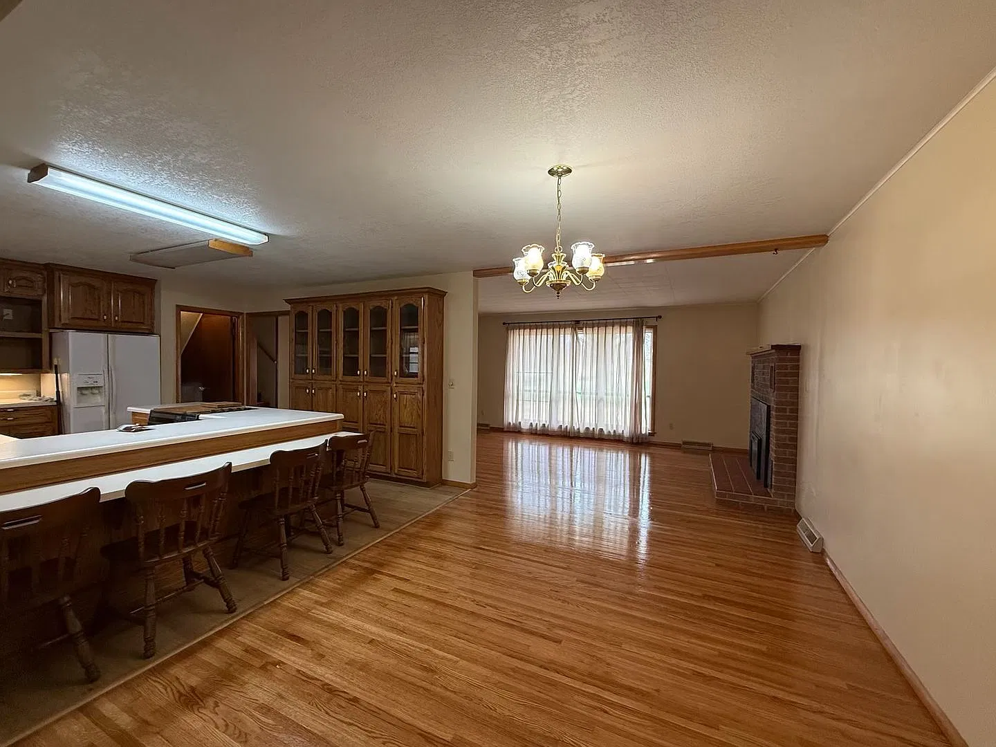 Country living - 3 bedroom 3 bath home for lease — Photo 2