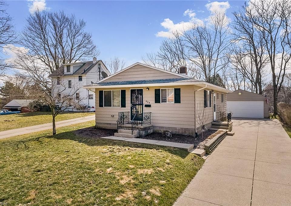 1st image of 624 Franklin Ave
