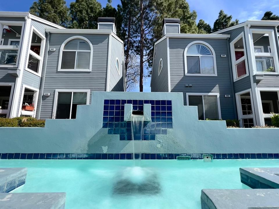 1st image of 876 Boardwalk Pl