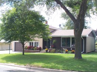 524 Hillcrest Dr, Spring Valley, MN 55975