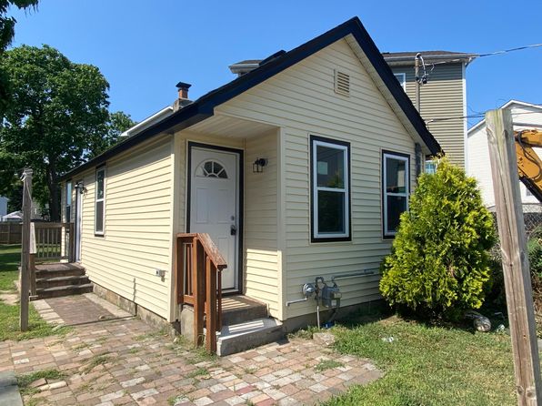 19 1/2 Elm Ave